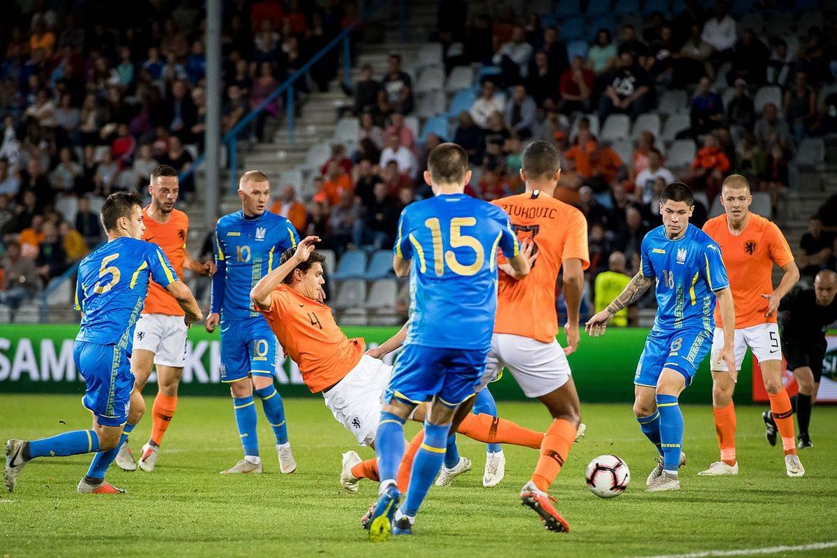 荷兰欧洲杯2串1（欧洲杯 荷兰队）